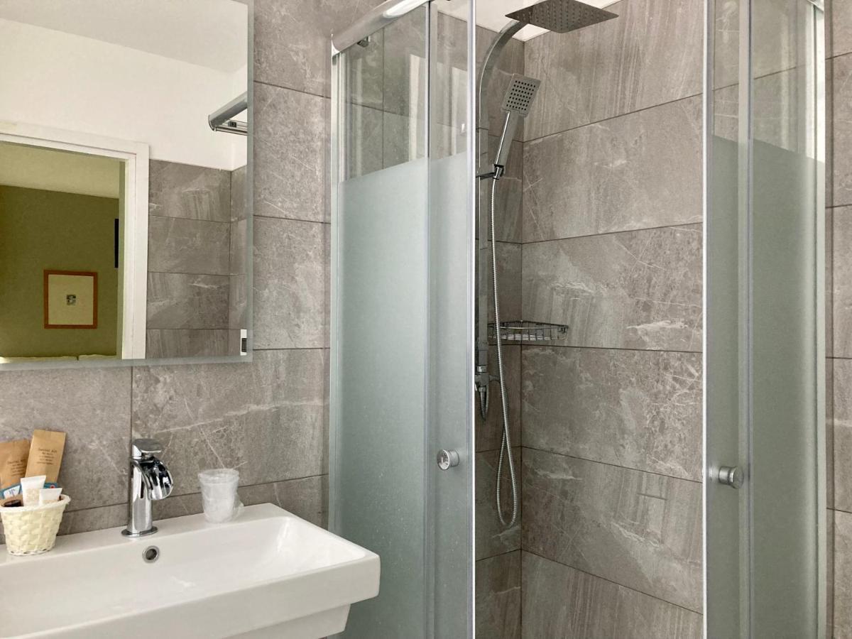 Hotel Primo Campi Bisenzio Bagian luar foto