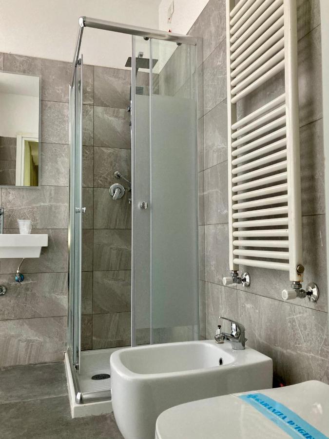 Hotel Primo Campi Bisenzio Bagian luar foto