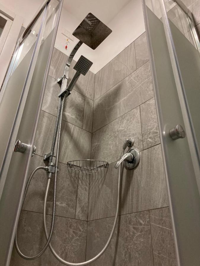Hotel Primo Campi Bisenzio Bagian luar foto